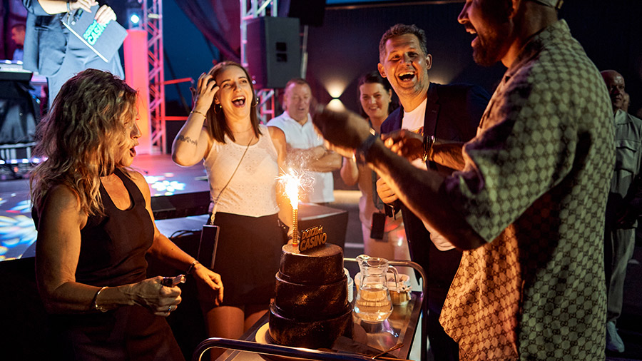 Narodeninová DOXXbet párty rozprúdila Zelenú vodu
Banner Narodeninová DOXXbet párty rozprúdila Zelenú vodu Banner